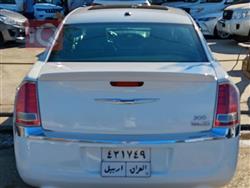 كرايسلر 300